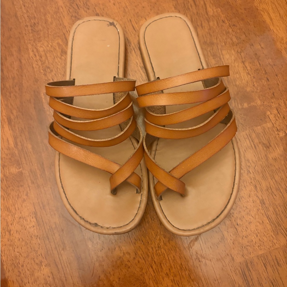 Women's Tan Strappy Sandals Size 6